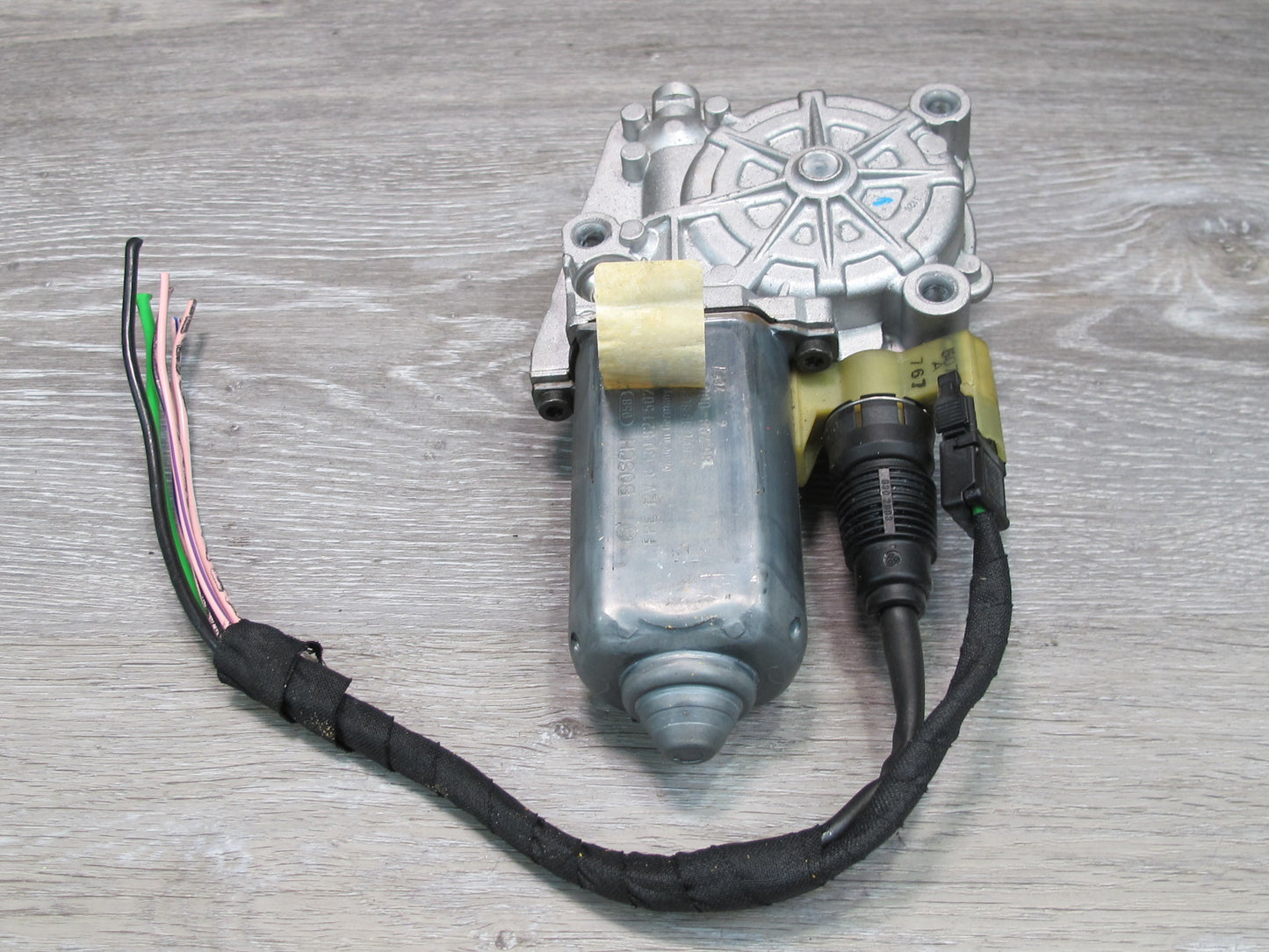 94-99 Mercedes W140 Rear Left Door Window Motor 0130821502 OEM