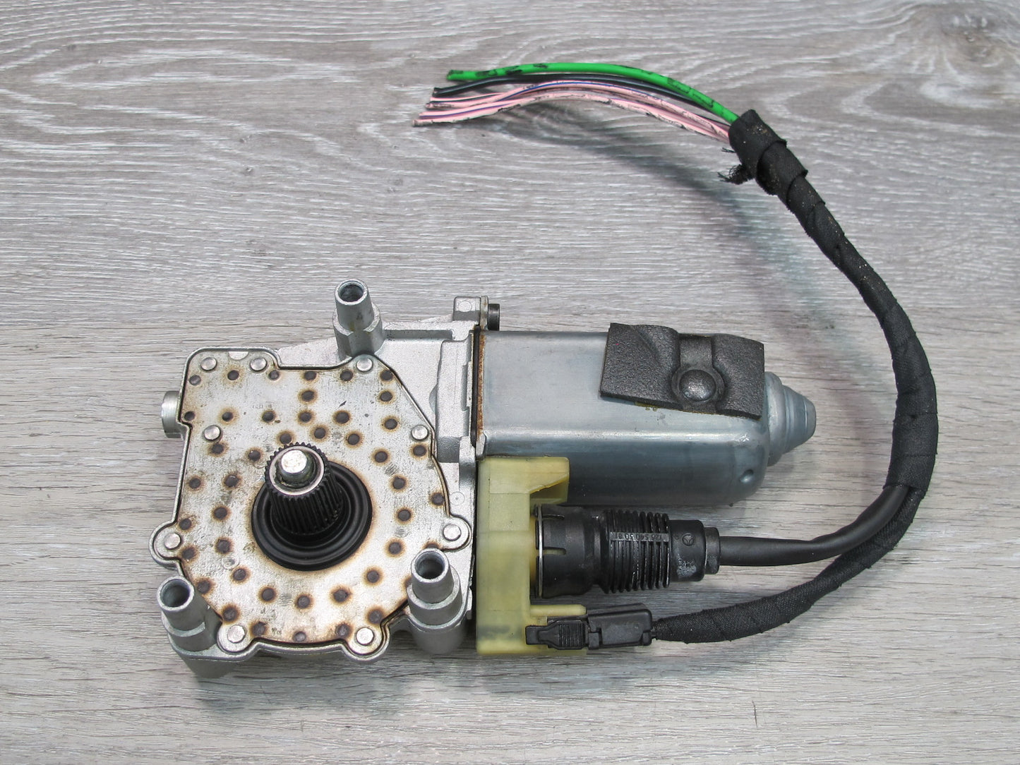 94-99 Mercedes W140 Rear Left Door Window Motor 0130821502 OEM