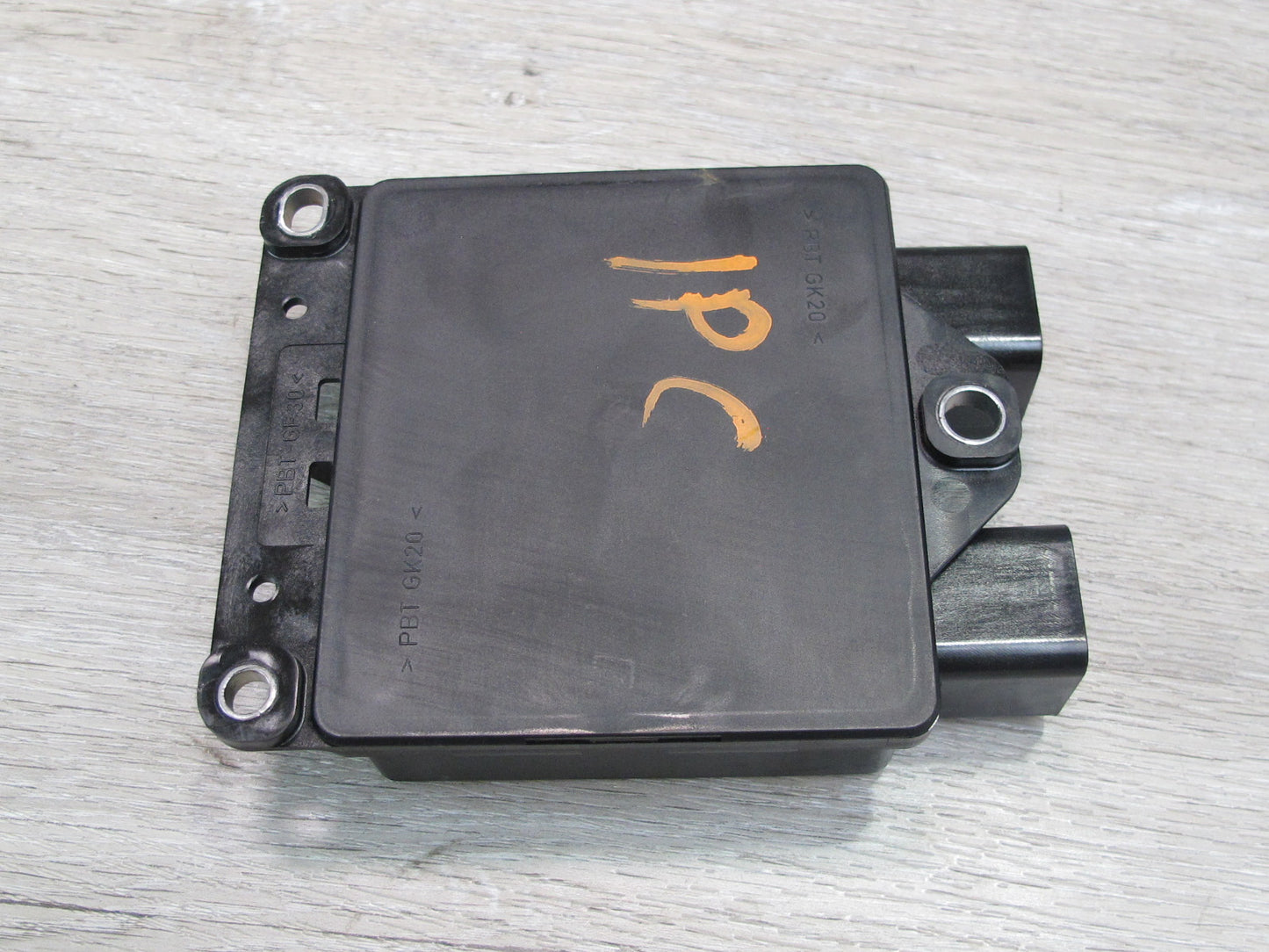2008-2010 Porsche Cayenne 957 Front Right Seat Occupancy Weight Sensor