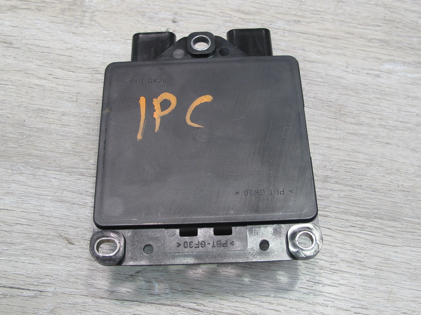 2008-2010 Porsche Cayenne 957 Front Right Seat Occupancy Weight Sensor