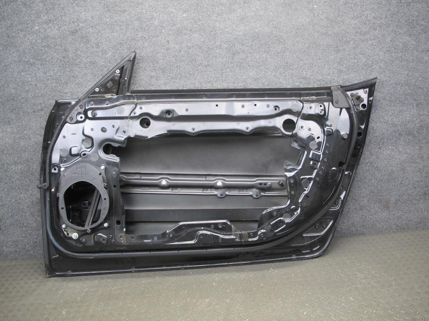 10-19 Nissan Z34 370Z Convertible Right Passenger Door Shell Panel Black OEM