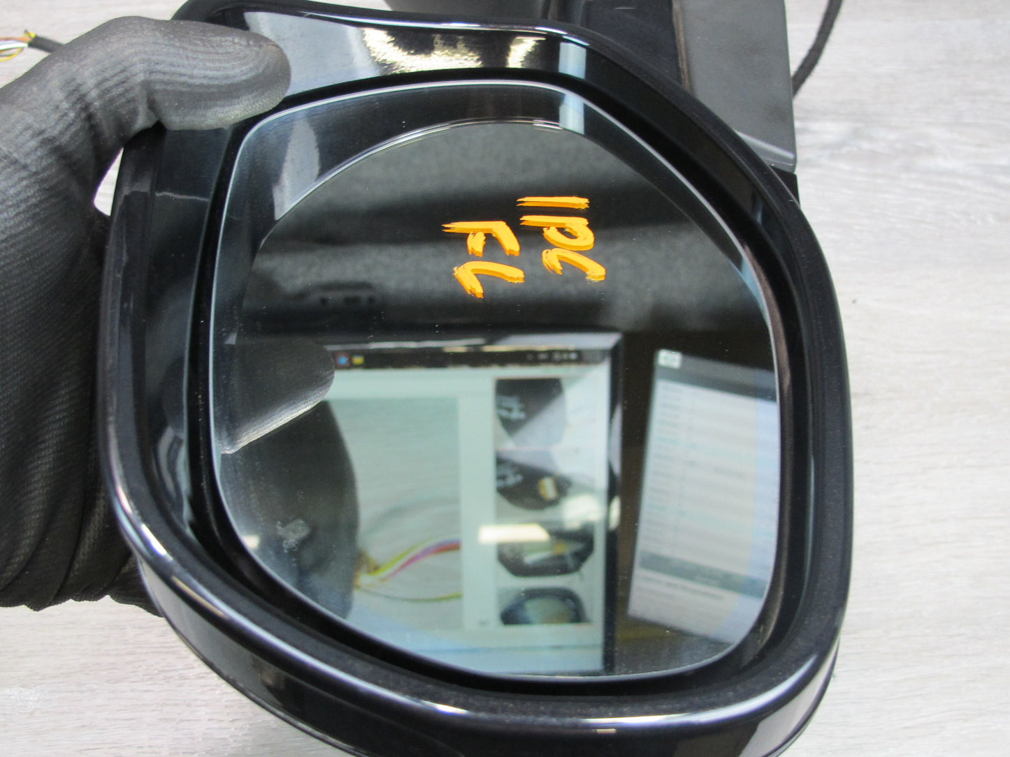 08-10 Porsche Cayenne 957 Left Side Exterior View Auto Dim Folding Mirror Black