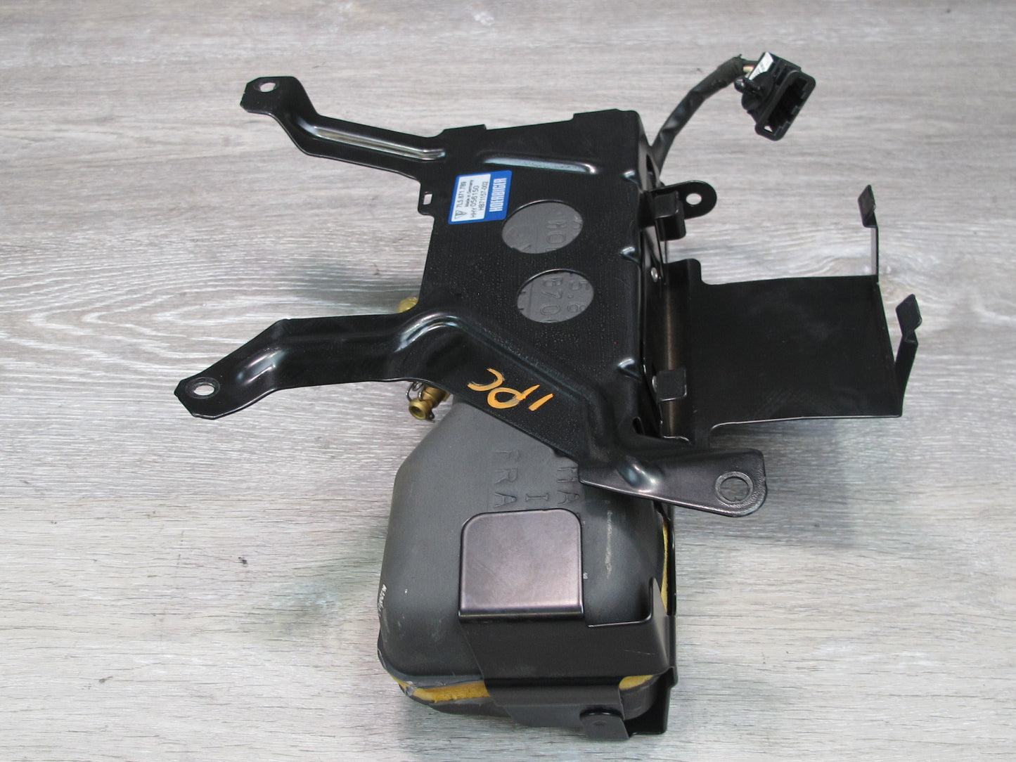 2008-2010 Porsche Cayenne 957 Rear Tailgate Trunk Lid Hydraulic Pump Motor