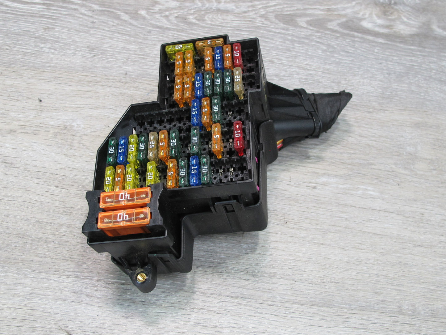 2003-2010 Porsche Cayenne 957 Dash Cabin Fuse Junction Relay Box 7L0941828