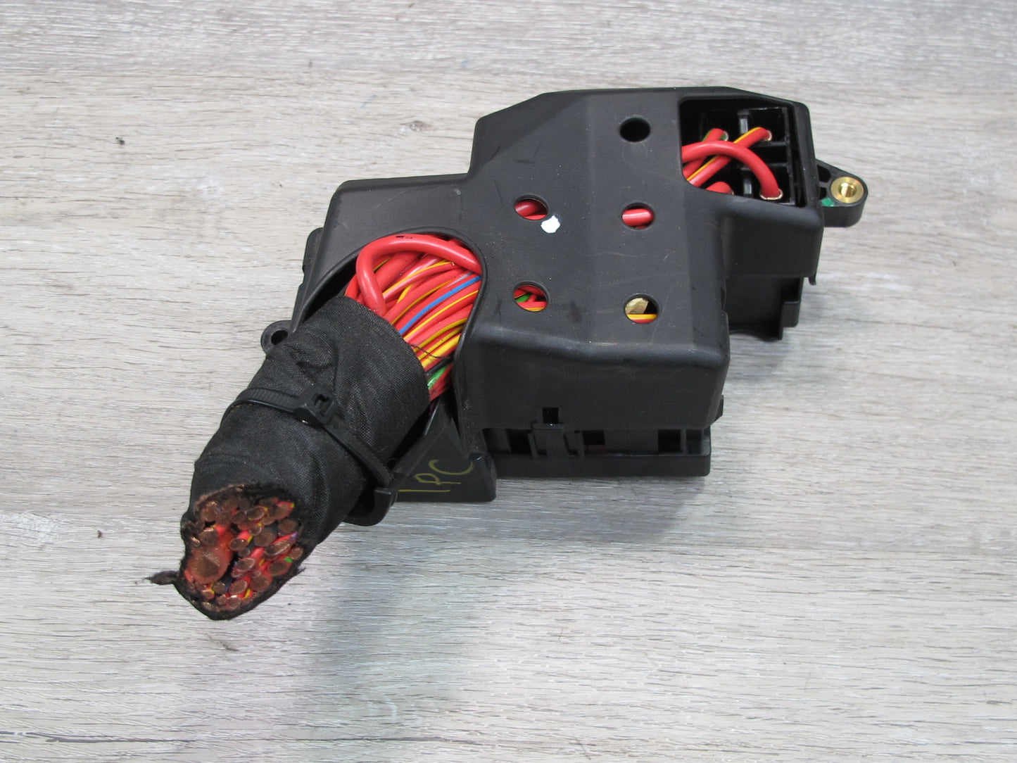 2003-2010 Porsche Cayenne 957 Dash Cabin Fuse Junction Relay Box 7L0941828