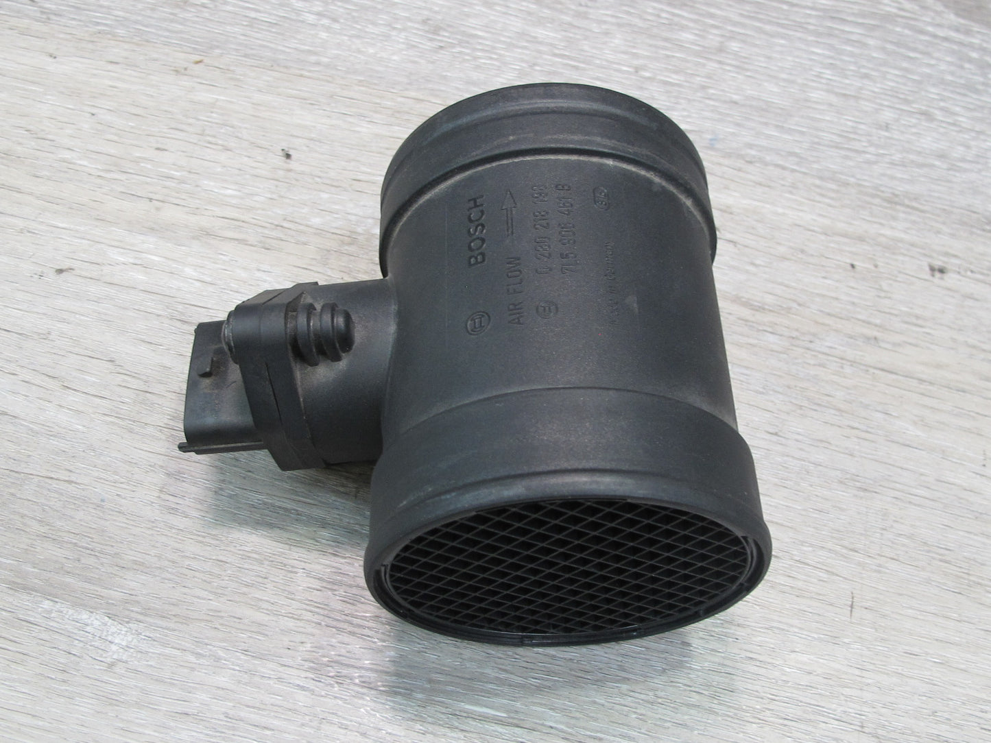2008-2010 Porsche Cayenne 957 GTS Mass Air Flow Sensor Housing MAF 7L5906461B