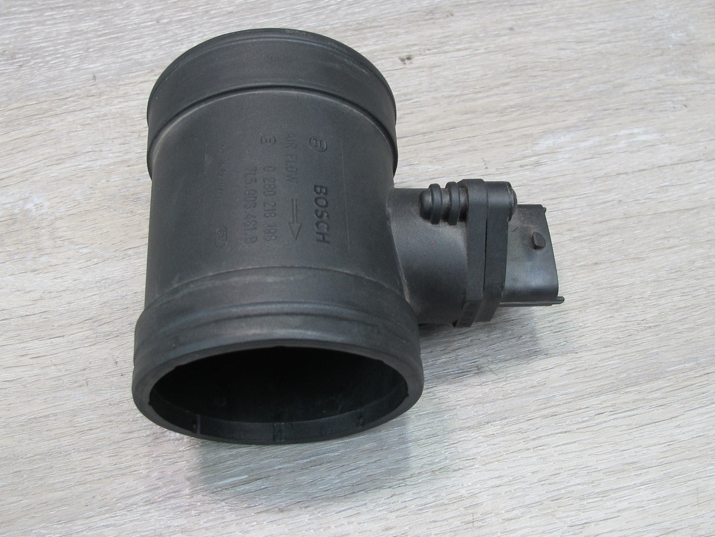 2008-2010 Porsche Cayenne 957 GTS Mass Air Flow Sensor Housing MAF 7L5906461B