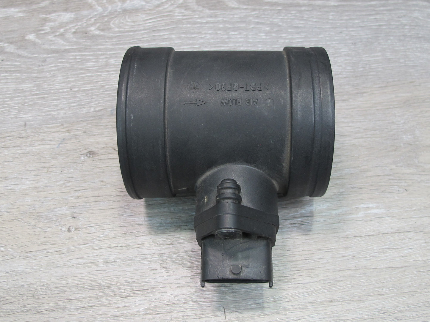 2008-2010 Porsche Cayenne 957 GTS Mass Air Flow Sensor Housing MAF 7L5906461B