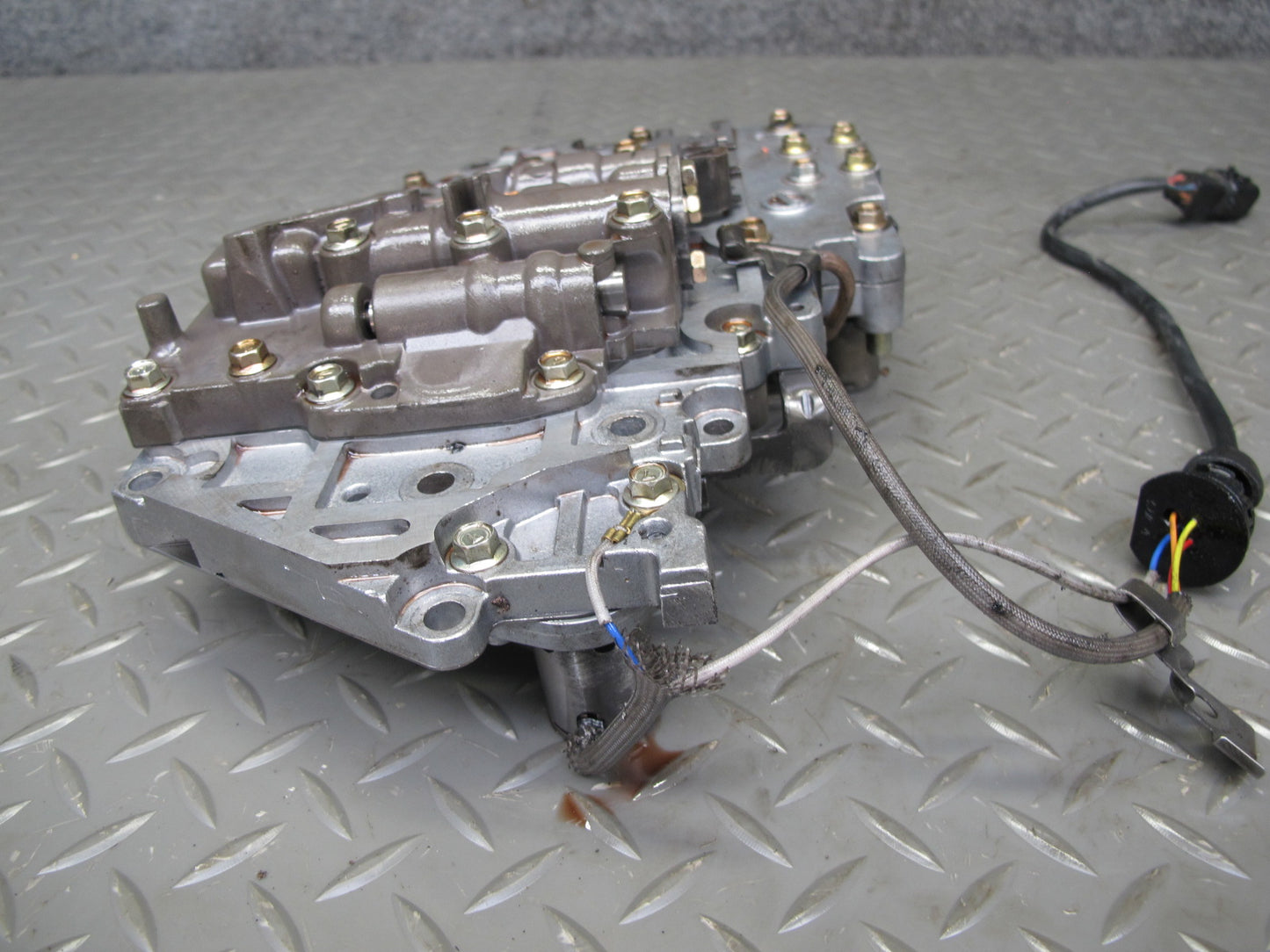 91-93 Dodge Stealth 3000GT F4A33 AT Auto Transmission Valve Body Mechatronic OEM