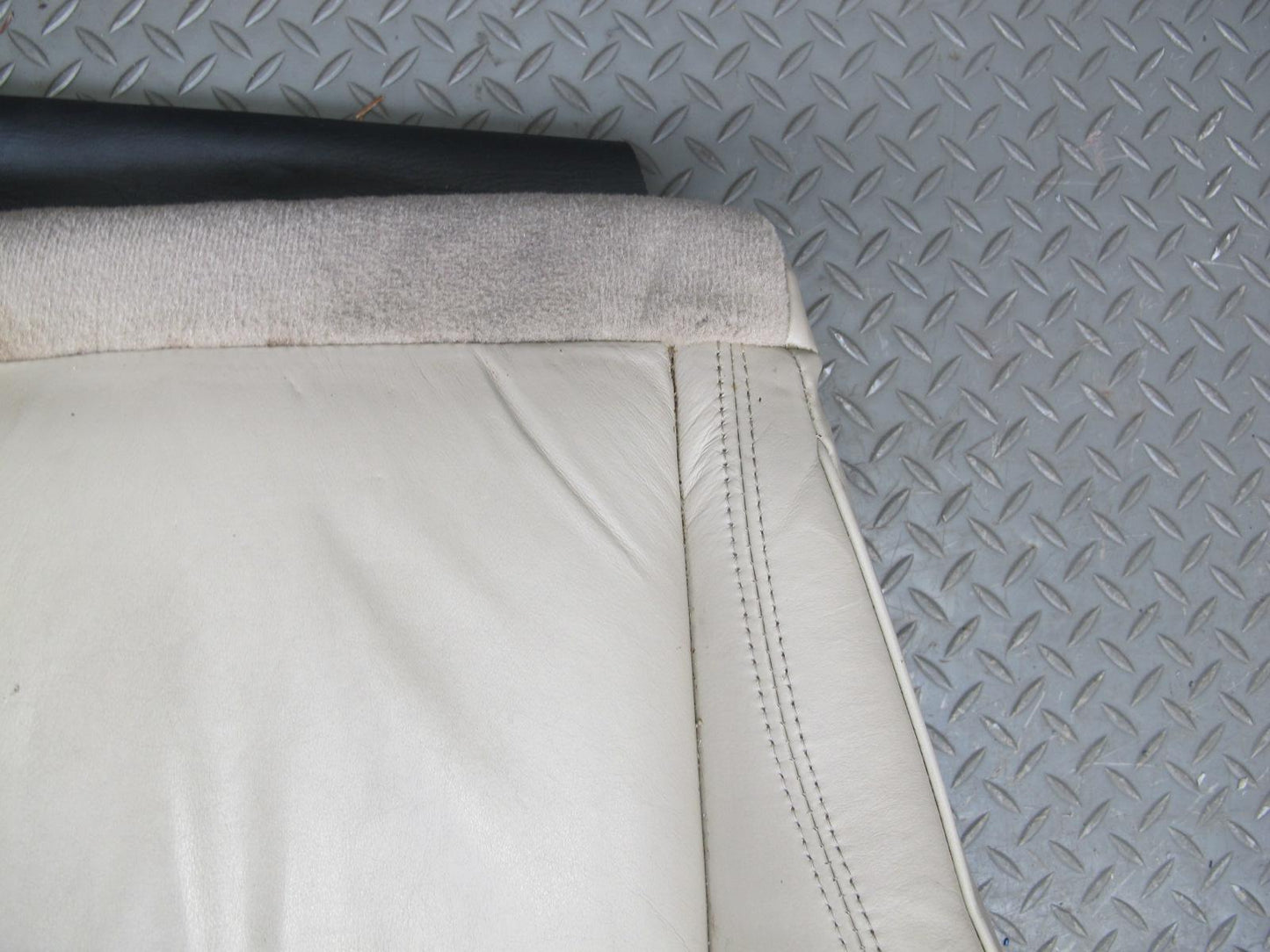 03-05 Lexus JZS160L GS300 Front Right Leather Heat Seat Lower Cushion Ivory OEM