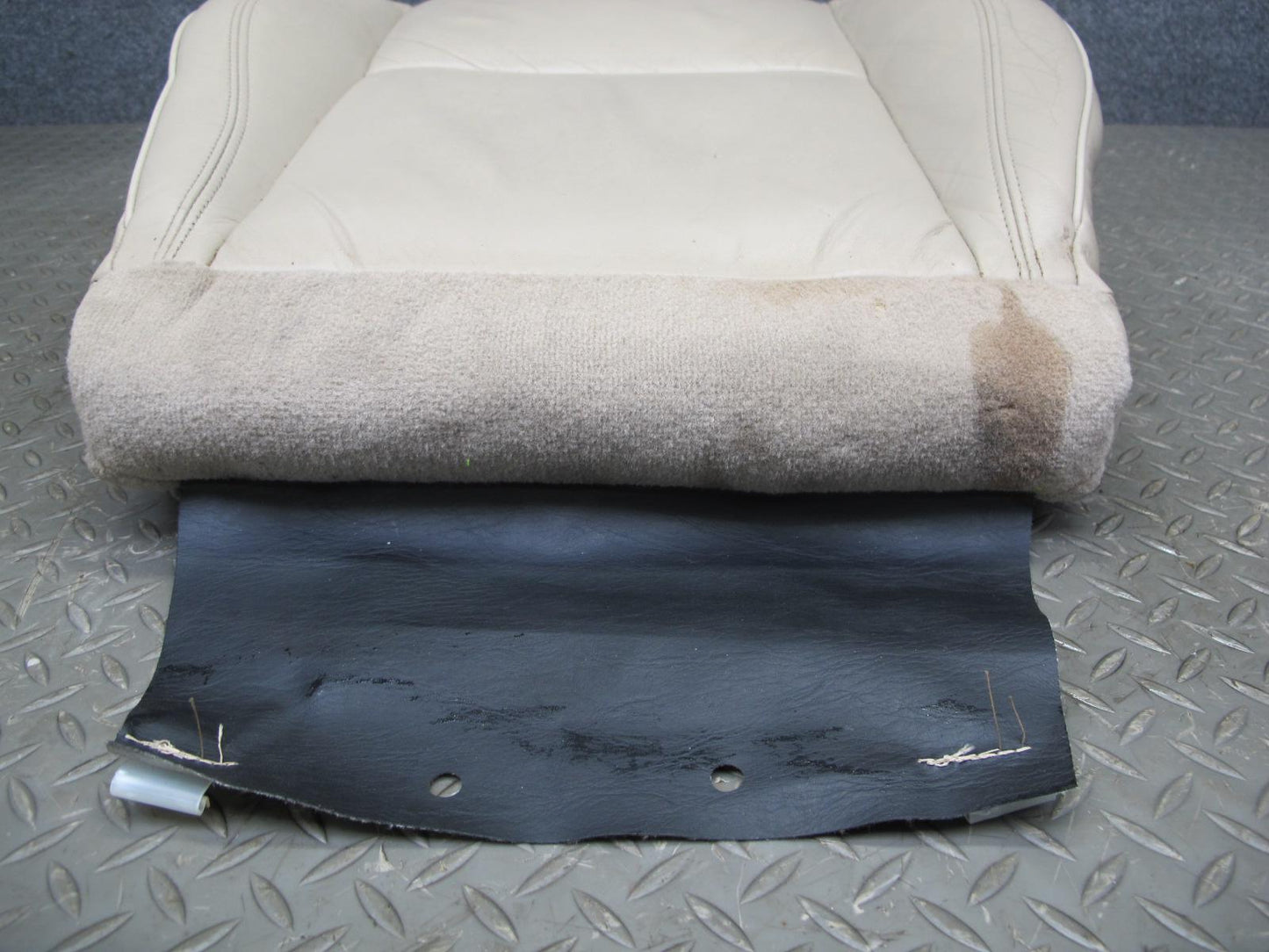 03-05 Lexus JZS160L GS300 Front Right Leather Heat Seat Lower Cushion Ivory OEM