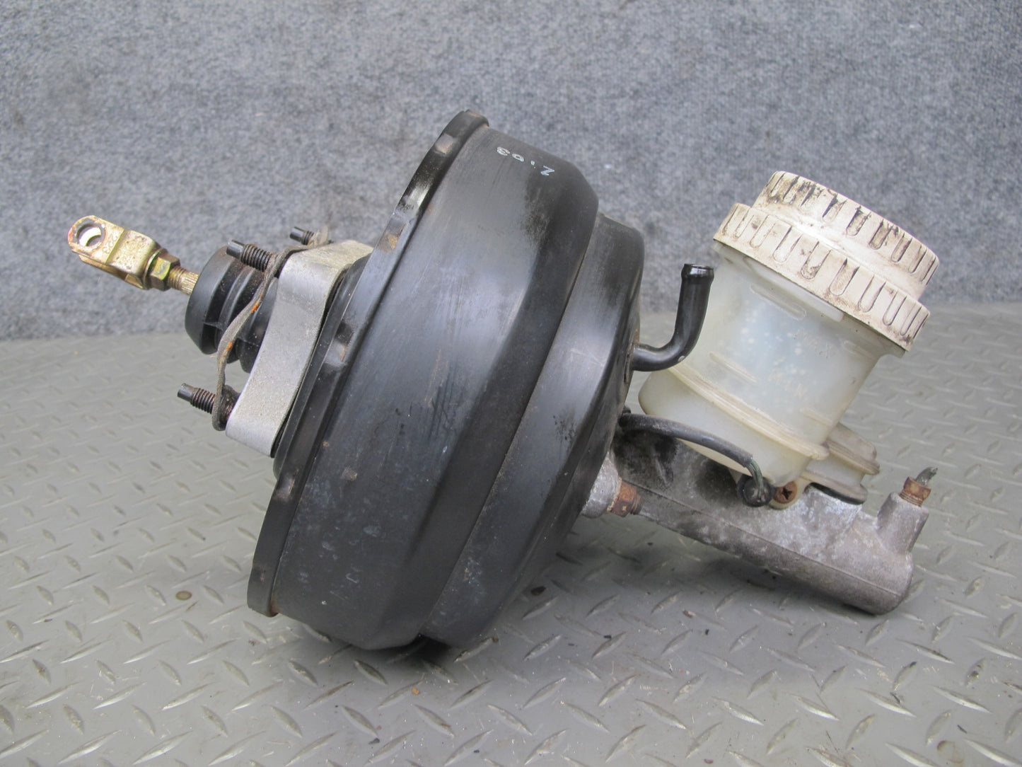 91-99 Dodge Stealth 3000GT Brake Master Cylinder Booster Fluid Reservoir OEM
