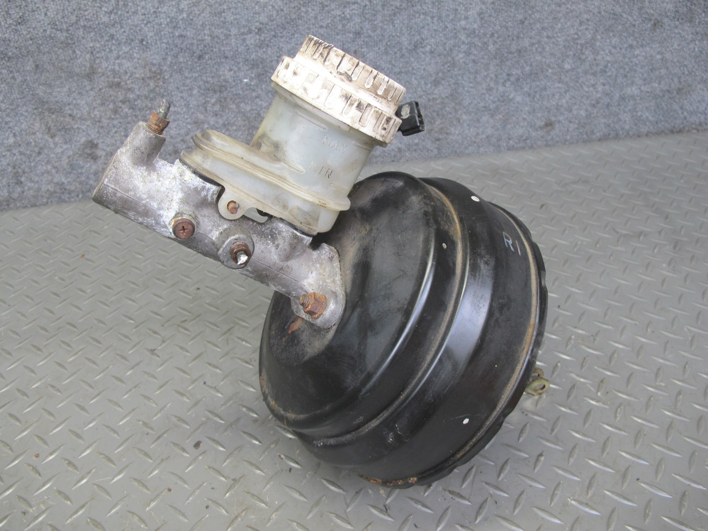 91-99 Dodge Stealth 3000GT Brake Master Cylinder Booster Fluid Reservoir OEM