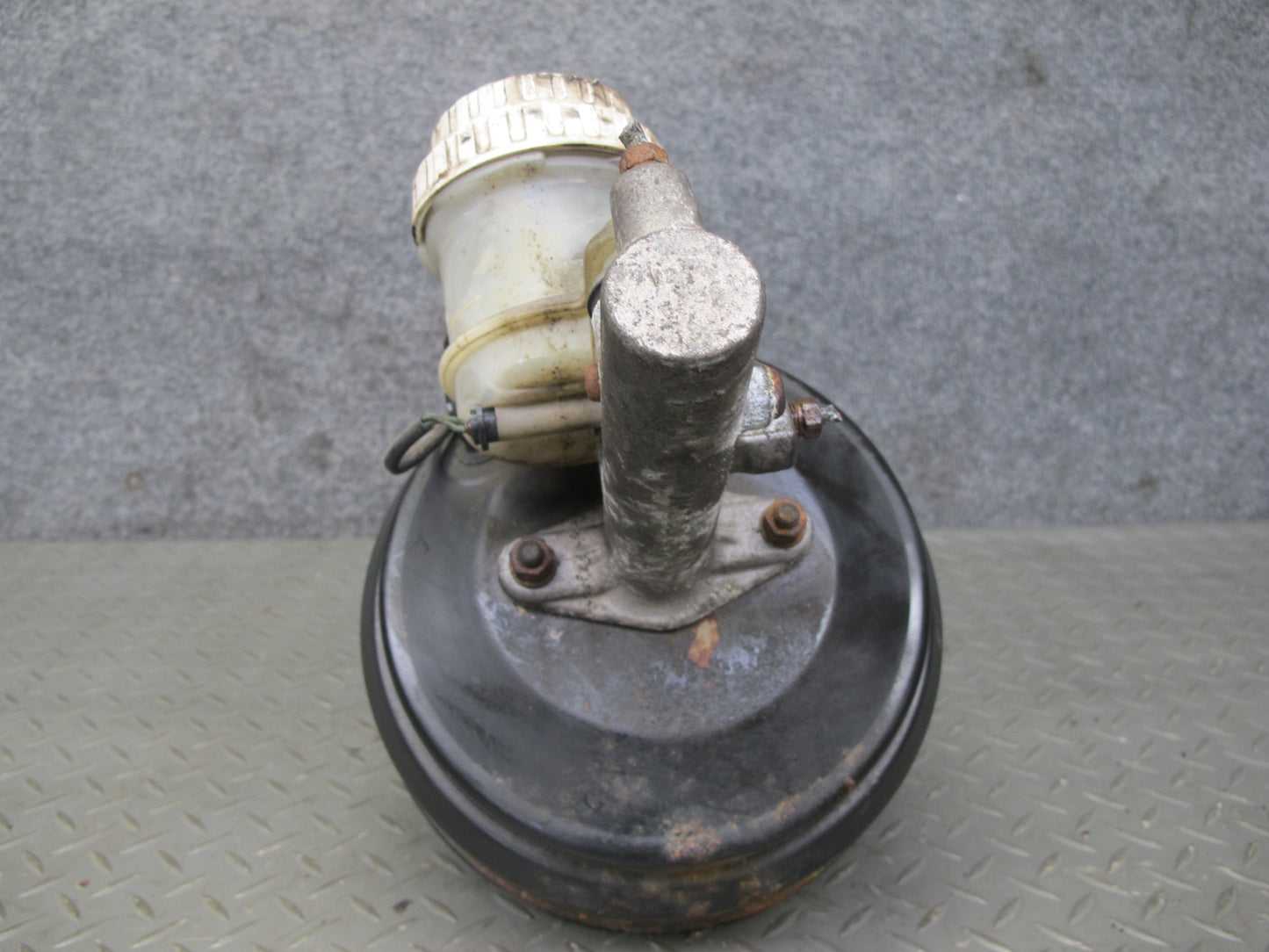 91-99 Dodge Stealth 3000GT Brake Master Cylinder Booster Fluid Reservoir OEM