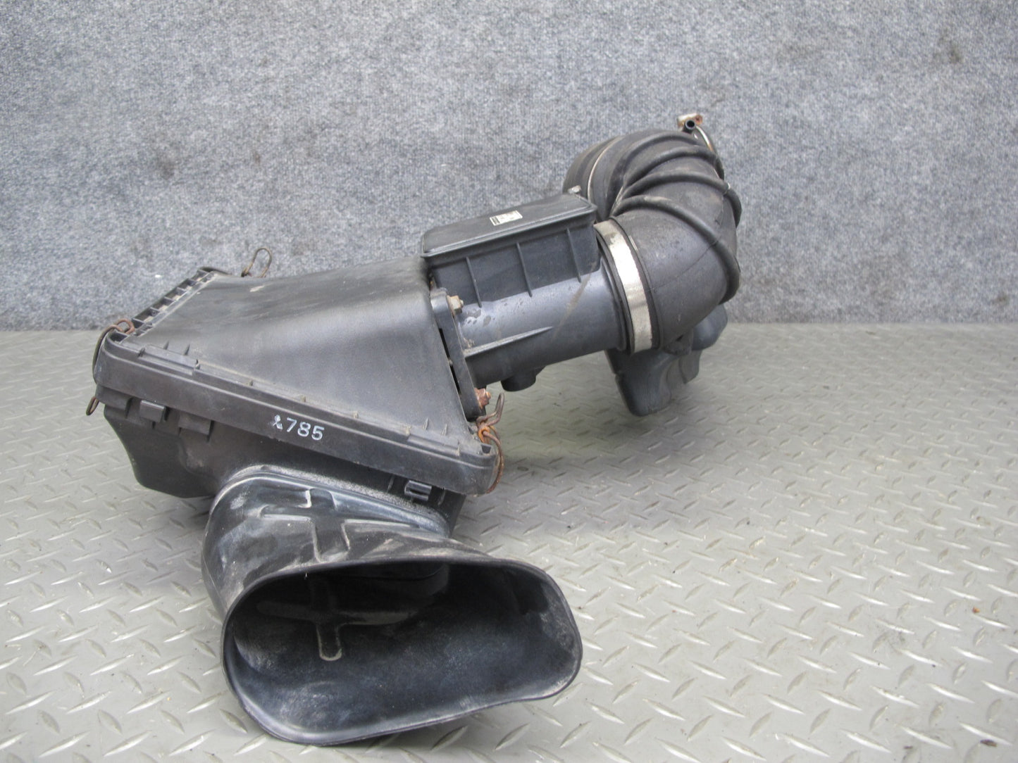 91-99 Dodge Stealth 3000GT 6G72 Dohc Air Intake Filter Box w MAF & Resonator OEM