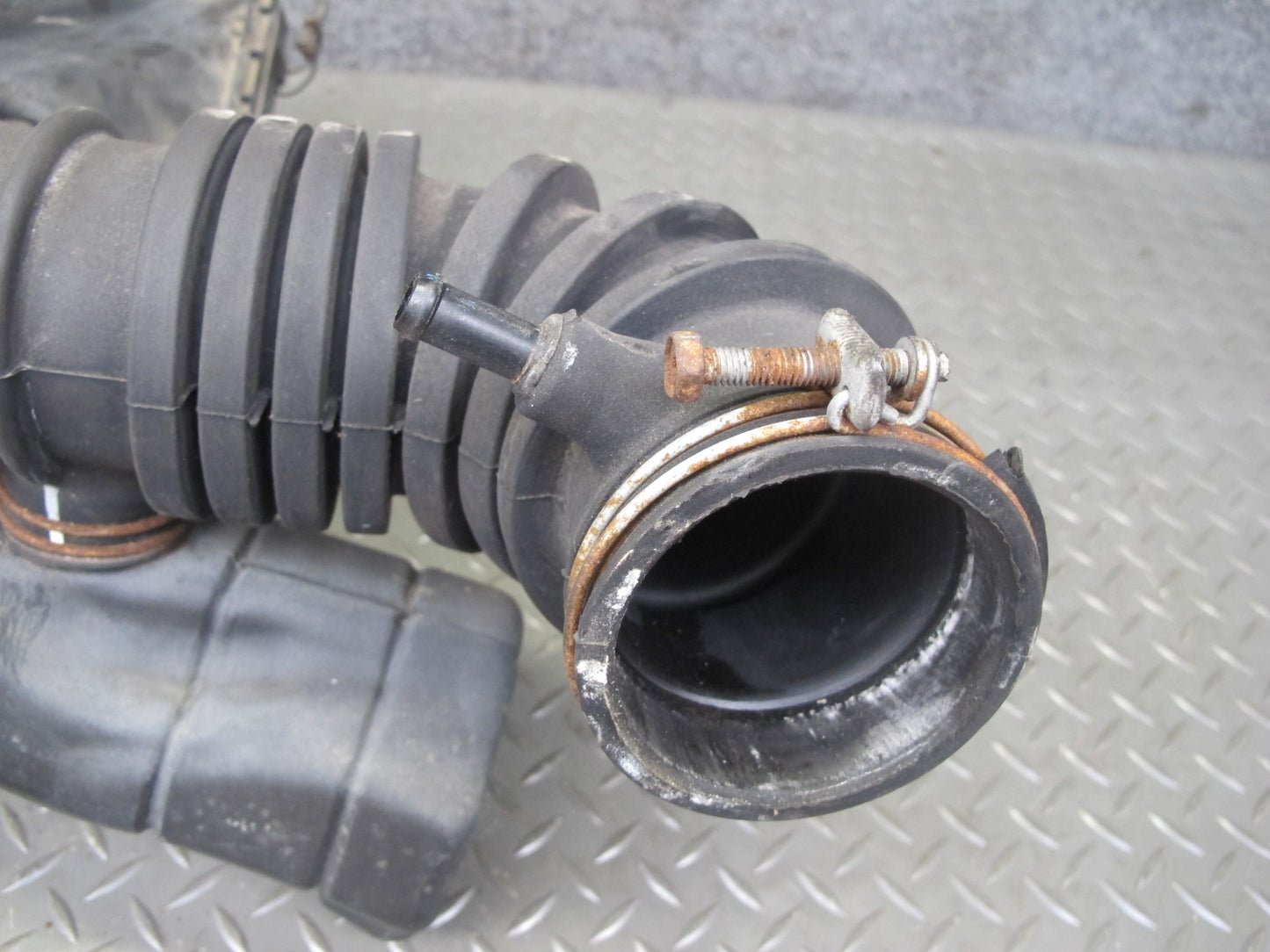 91-99 Dodge Stealth 3000GT 6G72 Dohc Air Intake Filter Box w MAF & Resonator OEM
