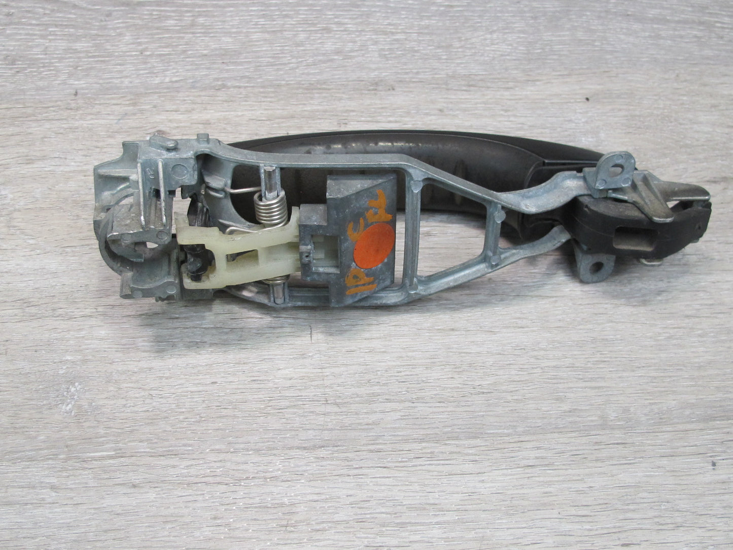 2008-2010 Porsche Cayenne 957 Front Left Door Exterior Handle