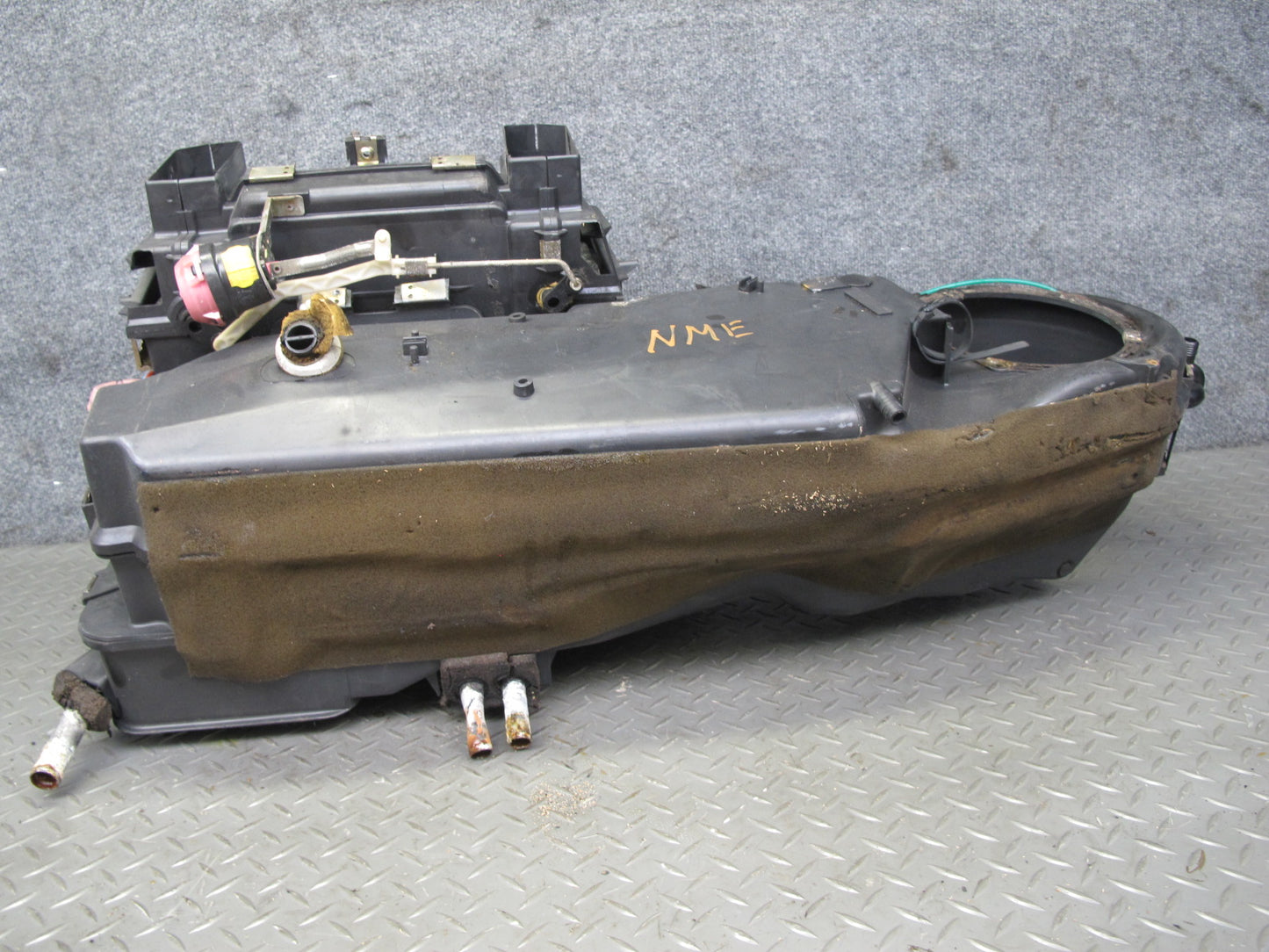 82-85 Mercedes W123 A/C Air Condition Evaporator Heater Climate Box OEM