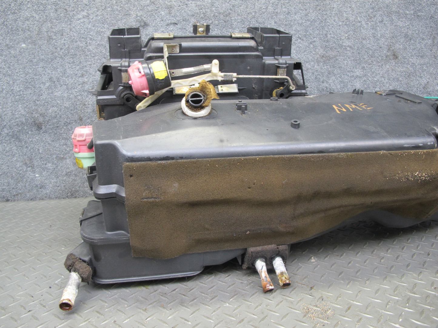 82-85 Mercedes W123 A/C Air Condition Evaporator Heater Climate Box OEM