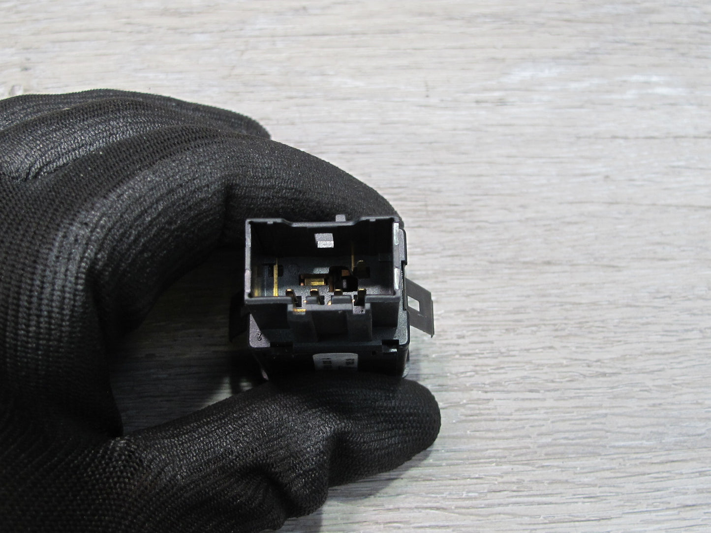 2003-2010 Porsche Cayenne 957 Emergency Hazard Control Switch Button 7L5953235A