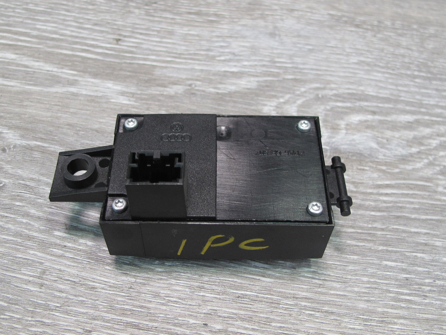 2003-2010 Porsche Cayenne 957 Steering Column Adjustment Control Switch Button