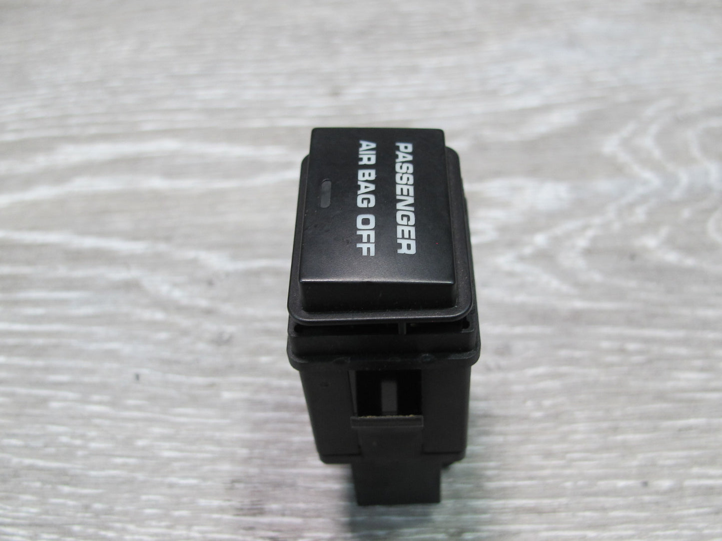 2003-2010 Porsche Cayenne 957 Passenger SRS BAG OFF Indicator Switch