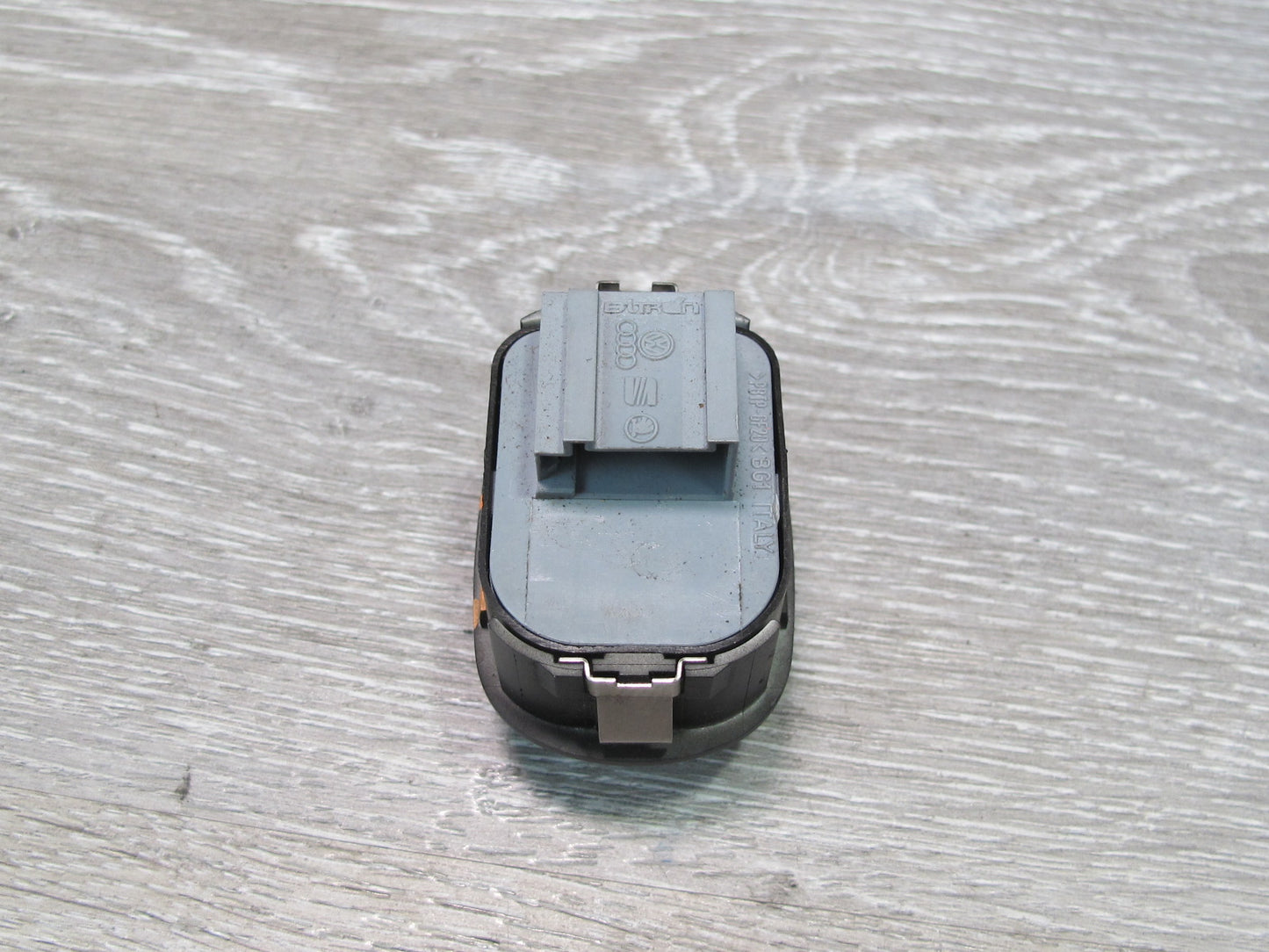 2003-2010 Porsche Cayenne 957 Heated Power Folding Mirror Adjust Switch