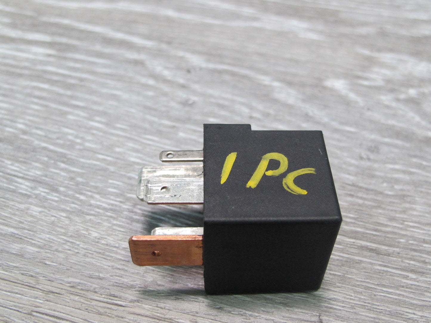 2003-2010 Porsche Cayenne 957 Multifunction Relay 3D0951253A