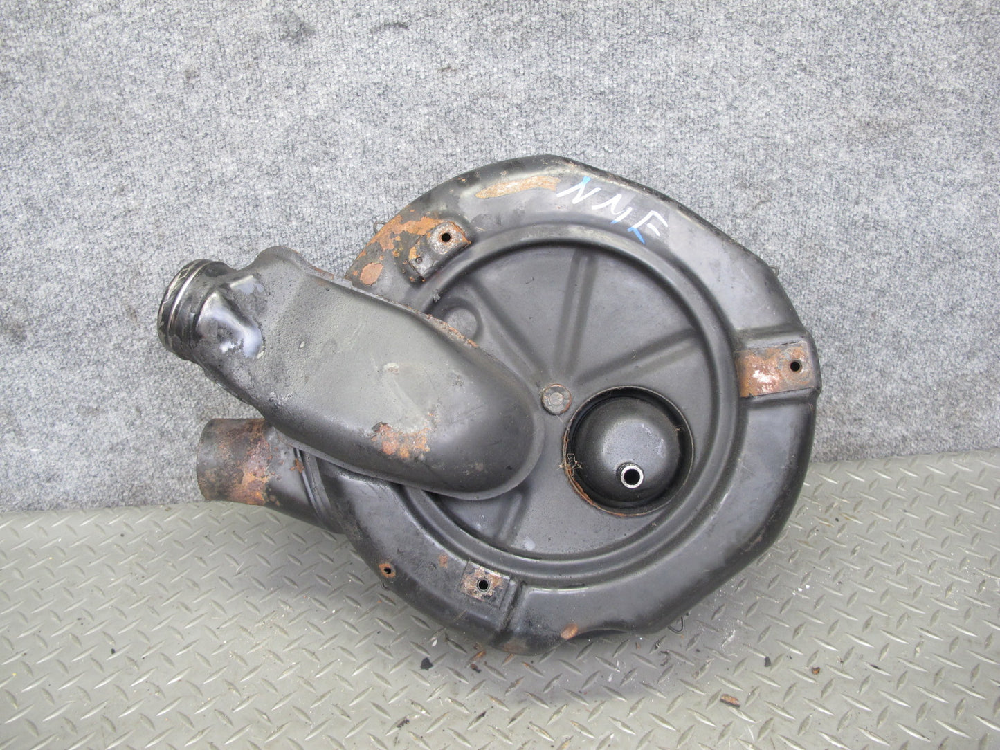 82-85 Mercedes W123 300D Air Intake Cleaner Filter Box OEM