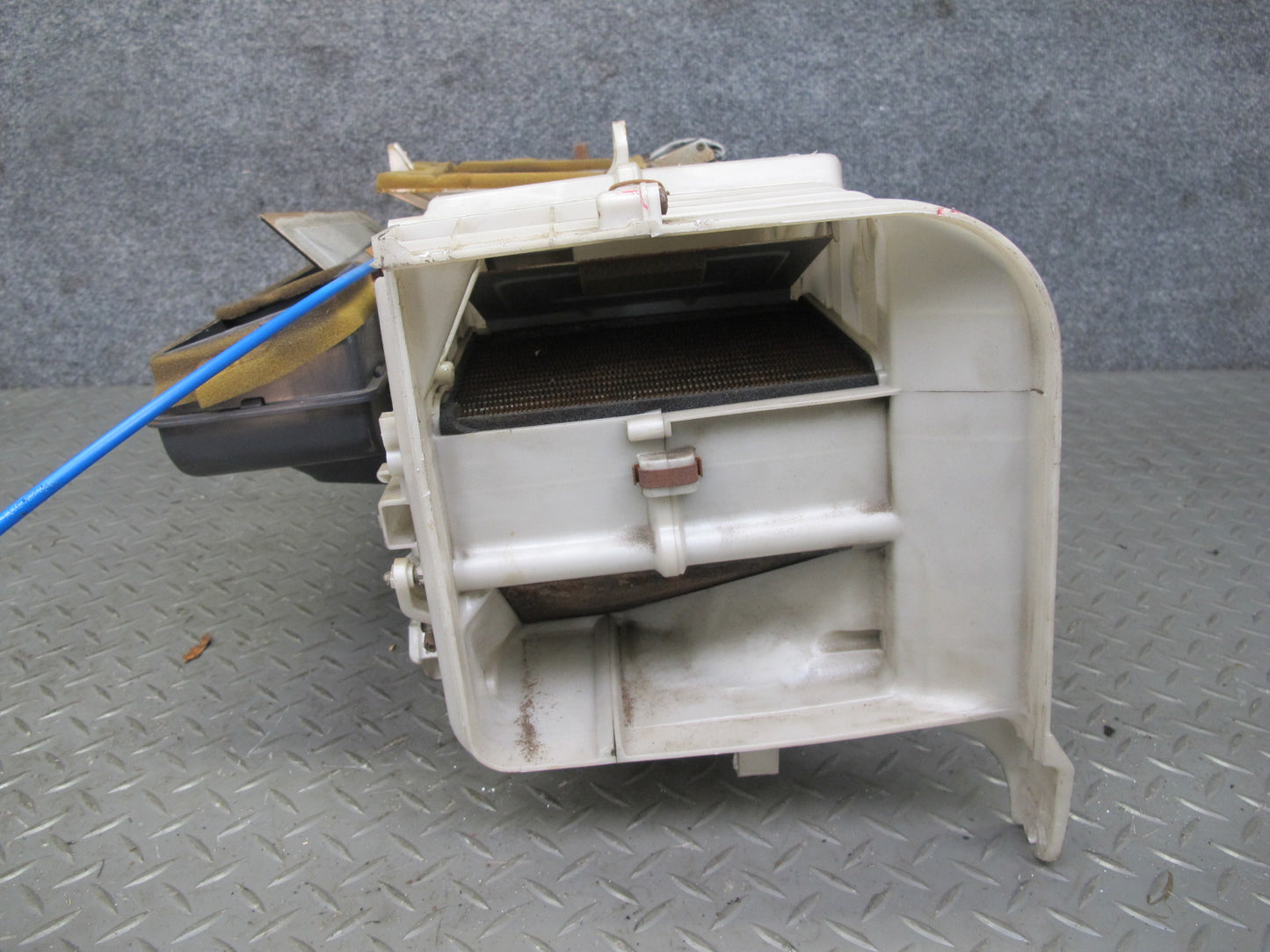 91-95 Toyota SW21L MR2 Heater Core Housing Assembly 87150-17240 OEM