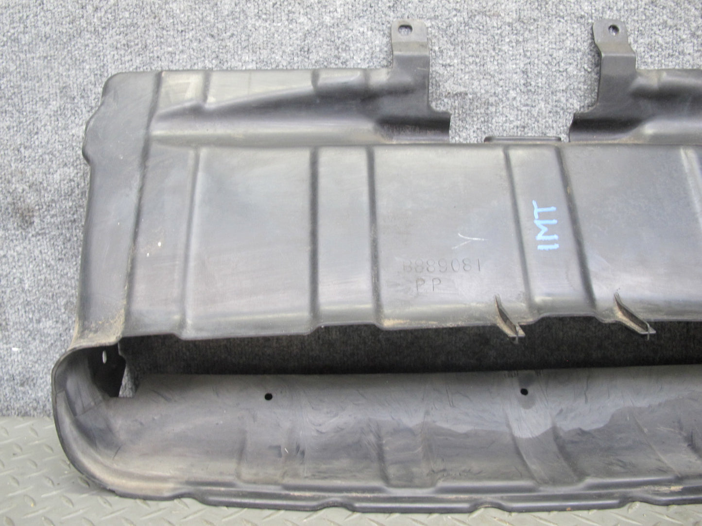 91-93 Dodge Stealth 3000GT NON Turbo Front Bumper Radiator Air Intake Duct OEM