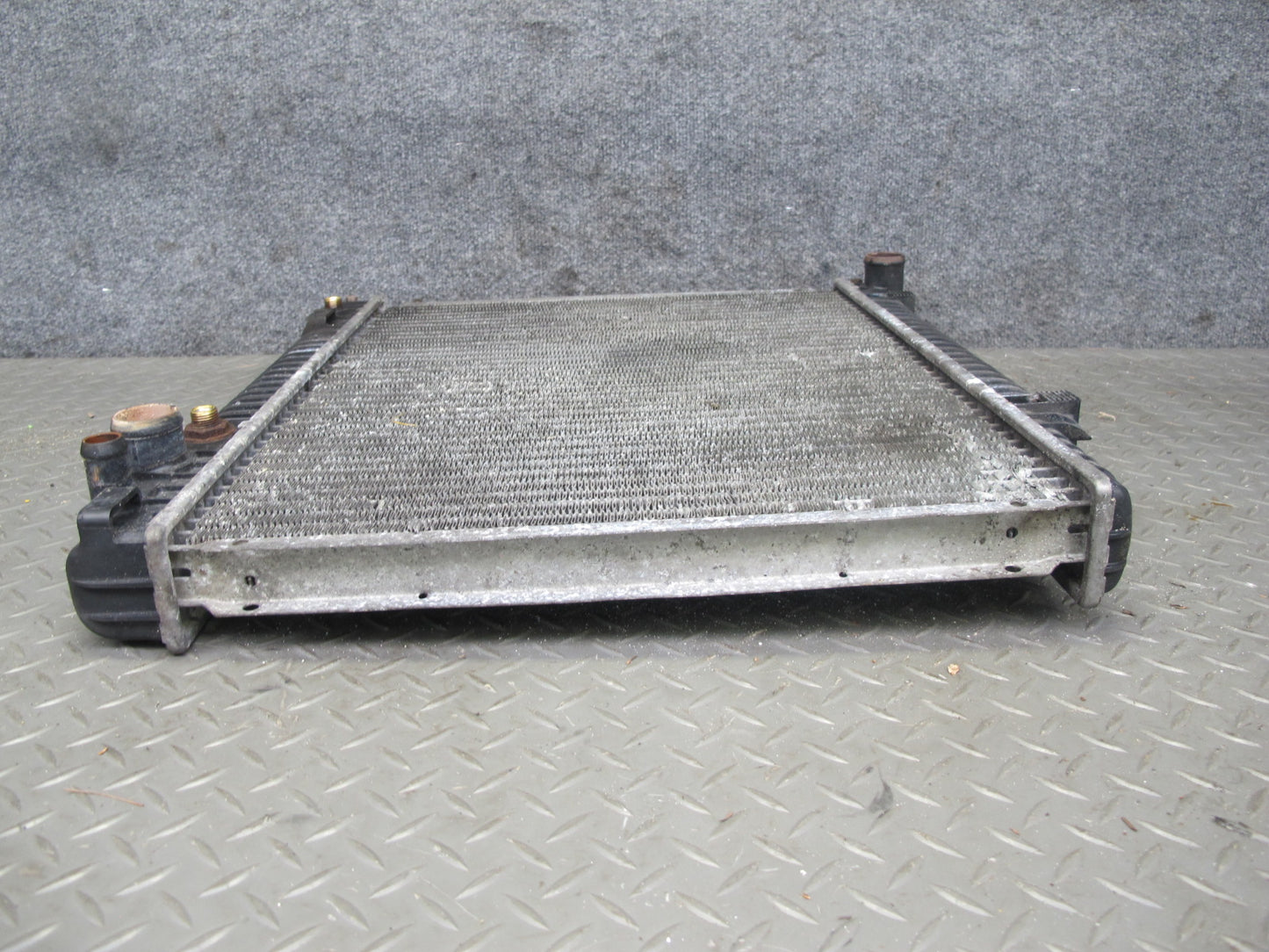 81-85 Mercedes W123 300D Turbo Diesel Engine Cooling Radiator OEM