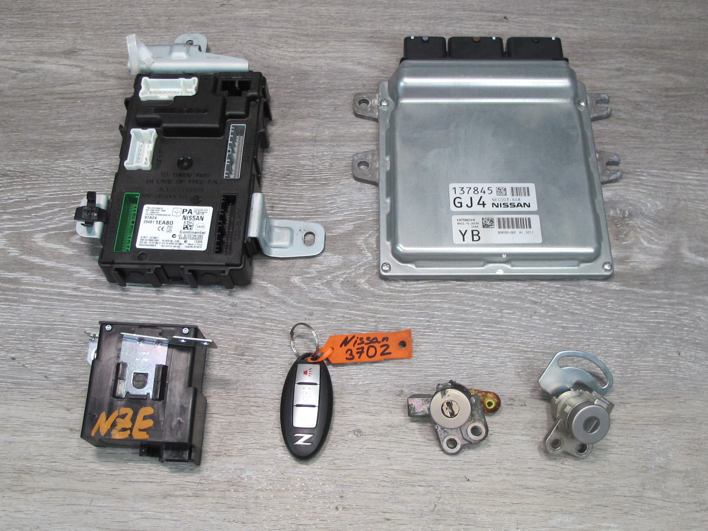 2014 Nissan 370Z Z34 ECM ECU Body Ignition Module Door Lock KEY Set OEM