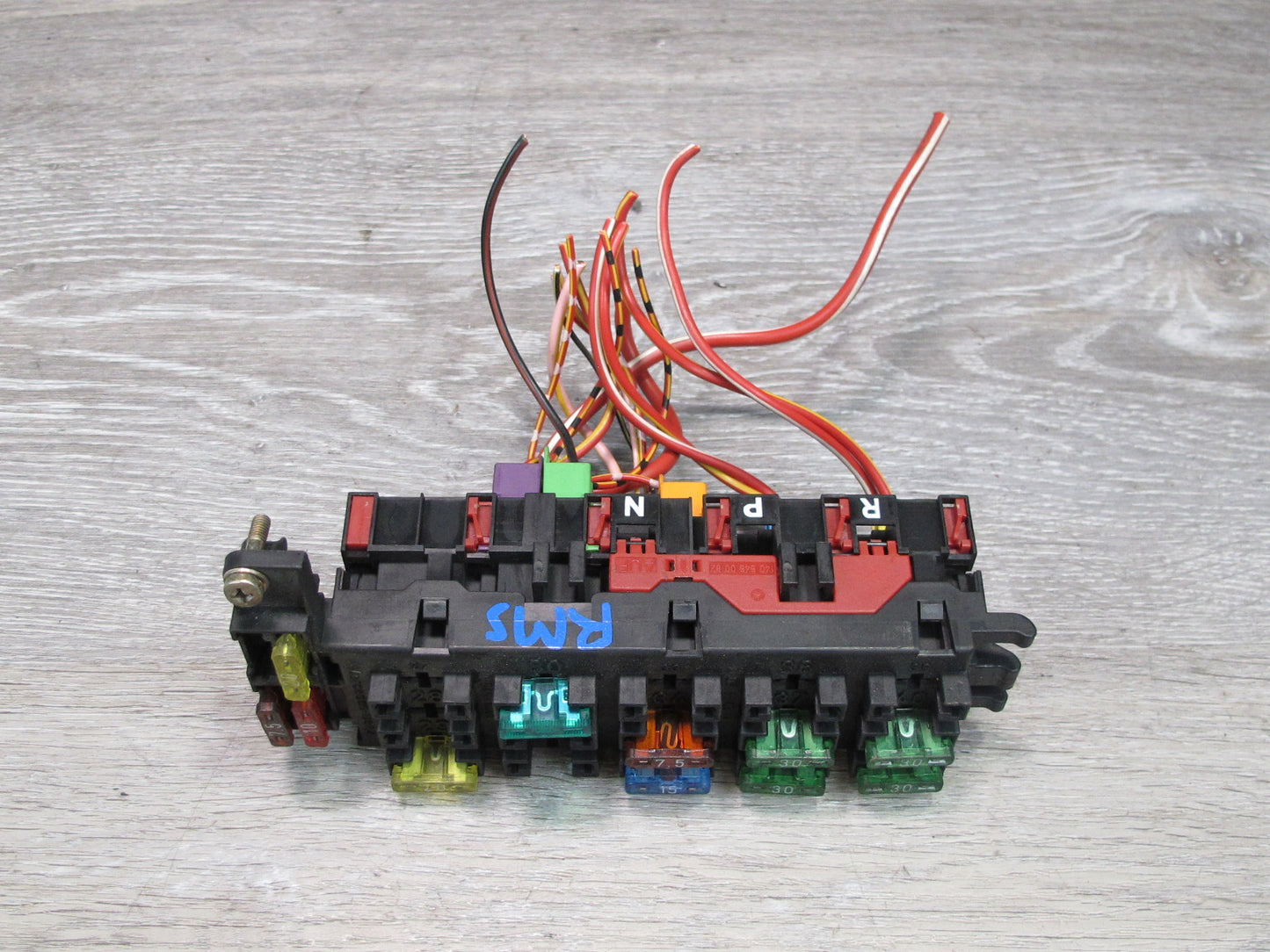94-99 Mercedes W140 Under Hood Fuse Relay Box OEM