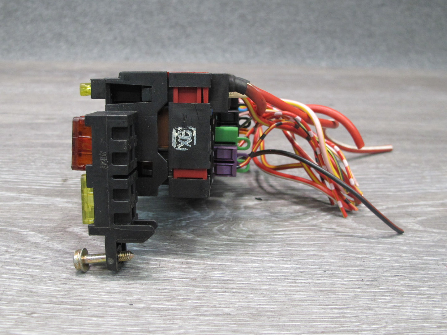 94-99 Mercedes W140 Under Hood Fuse Relay Box OEM
