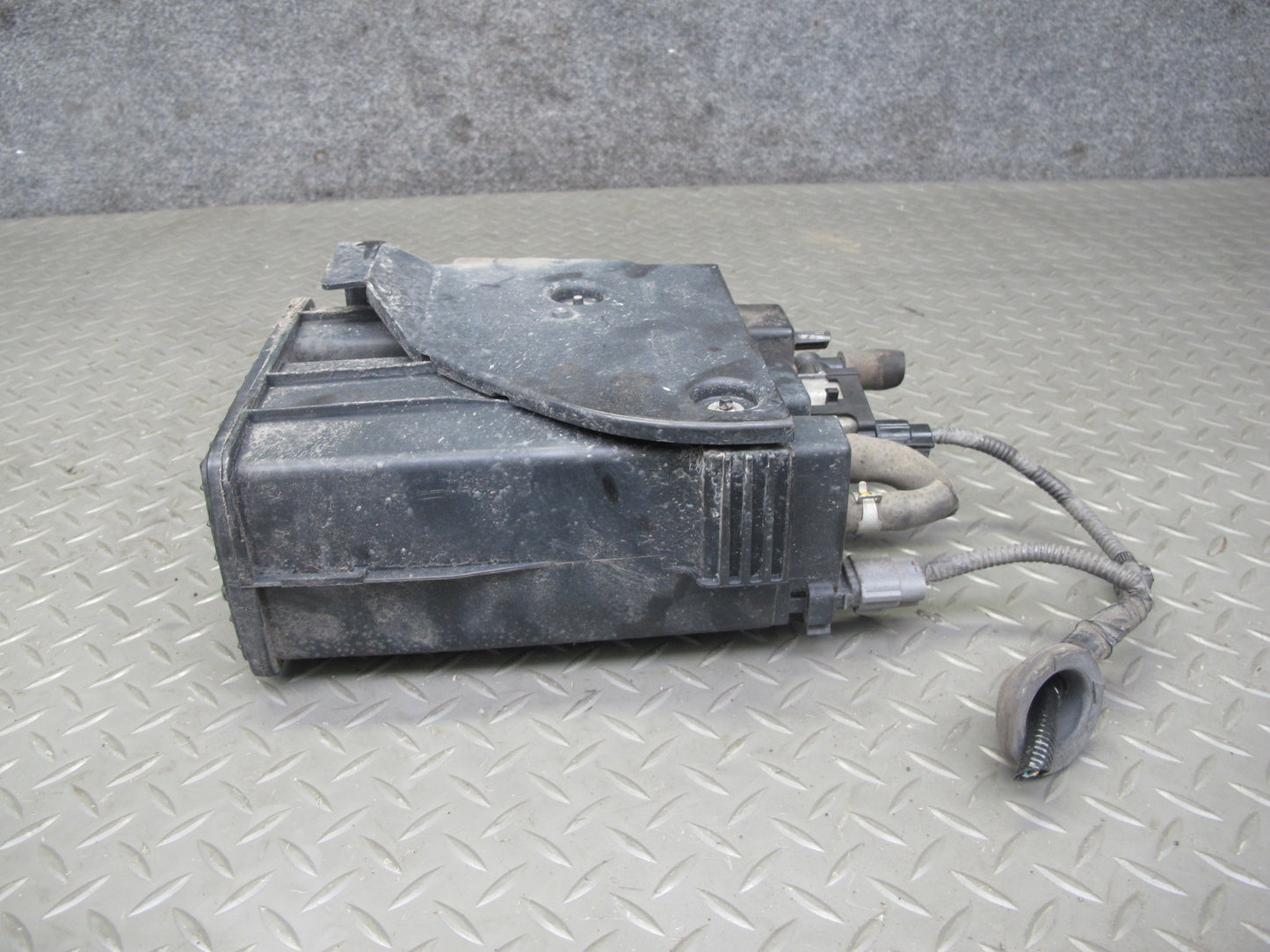 09-20 Nissan Z34 370Z Fuel Evap Vapor Charcoal Canister OEM
