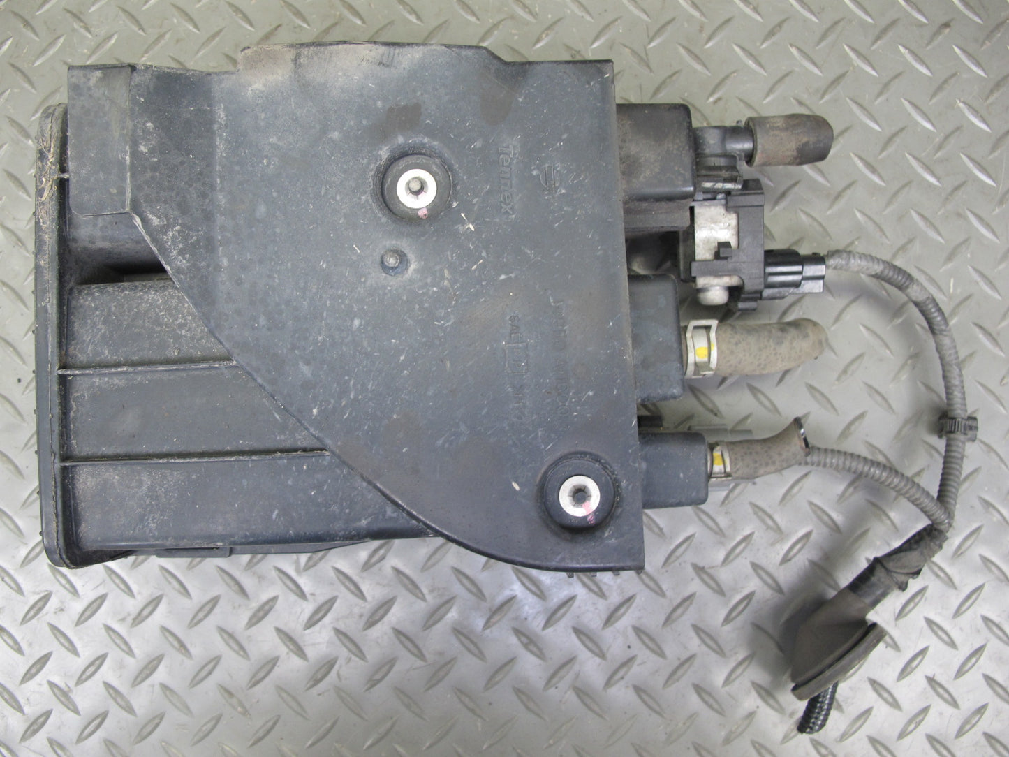 09-20 Nissan Z34 370Z Fuel Evap Vapor Charcoal Canister OEM