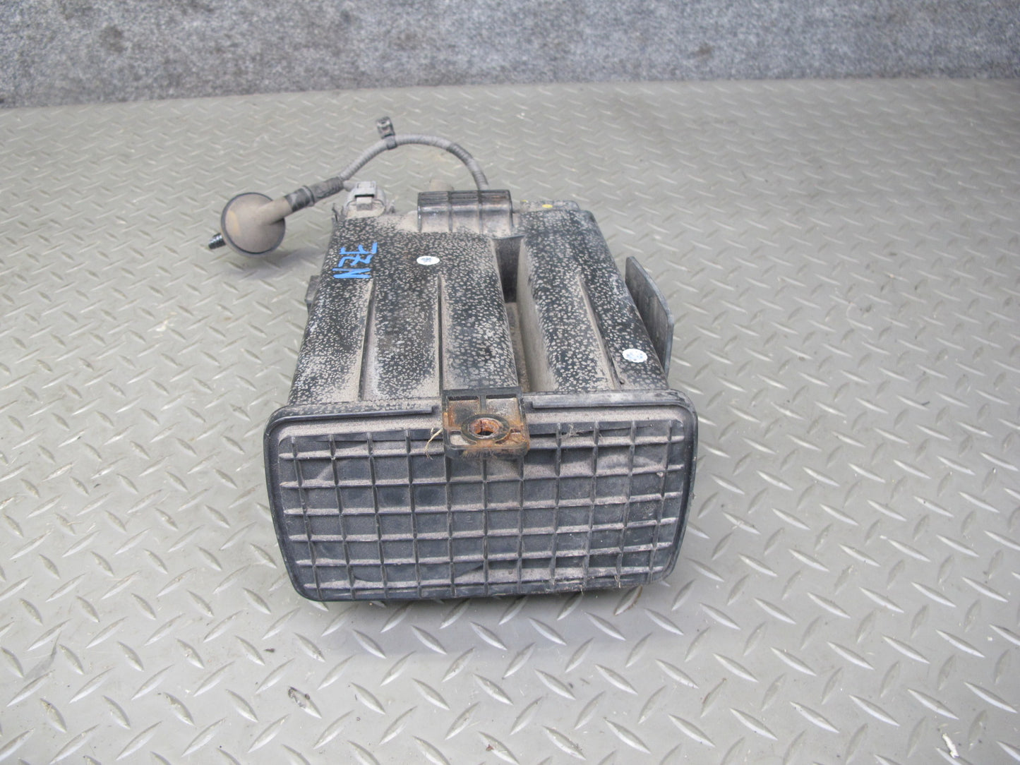 09-20 Nissan Z34 370Z Fuel Evap Vapor Charcoal Canister OEM
