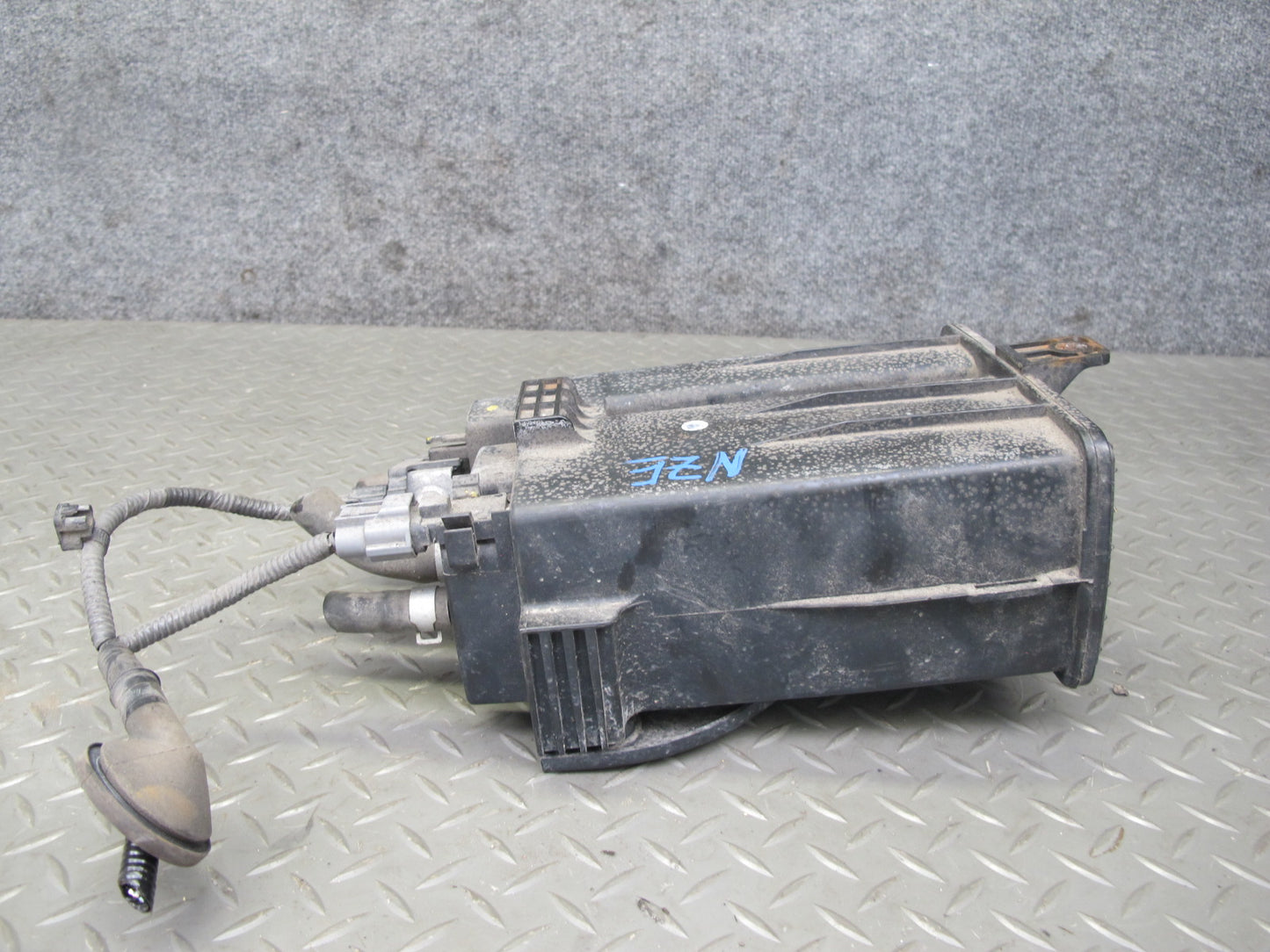 09-20 Nissan Z34 370Z Fuel Evap Vapor Charcoal Canister OEM
