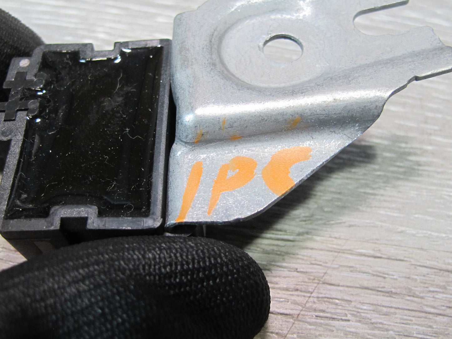 2008-2010 Porsche Cayenne 957 Acceleration Rear Sensor 7L0907673E
