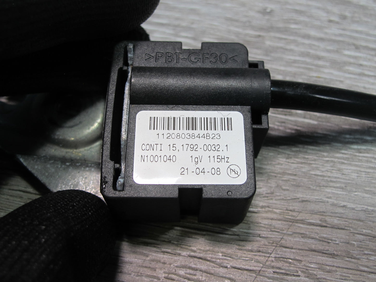 2008-2010 Porsche Cayenne 957 Acceleration Rear Sensor 7L0907673E