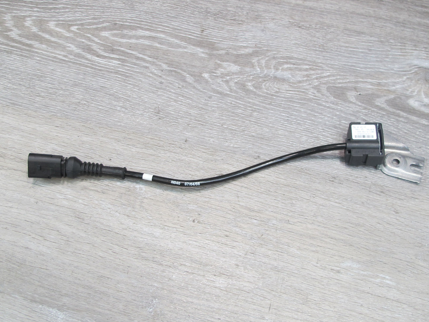 2008-2010 Porsche Cayenne 957 Acceleration Rear Sensor 7L0907673E