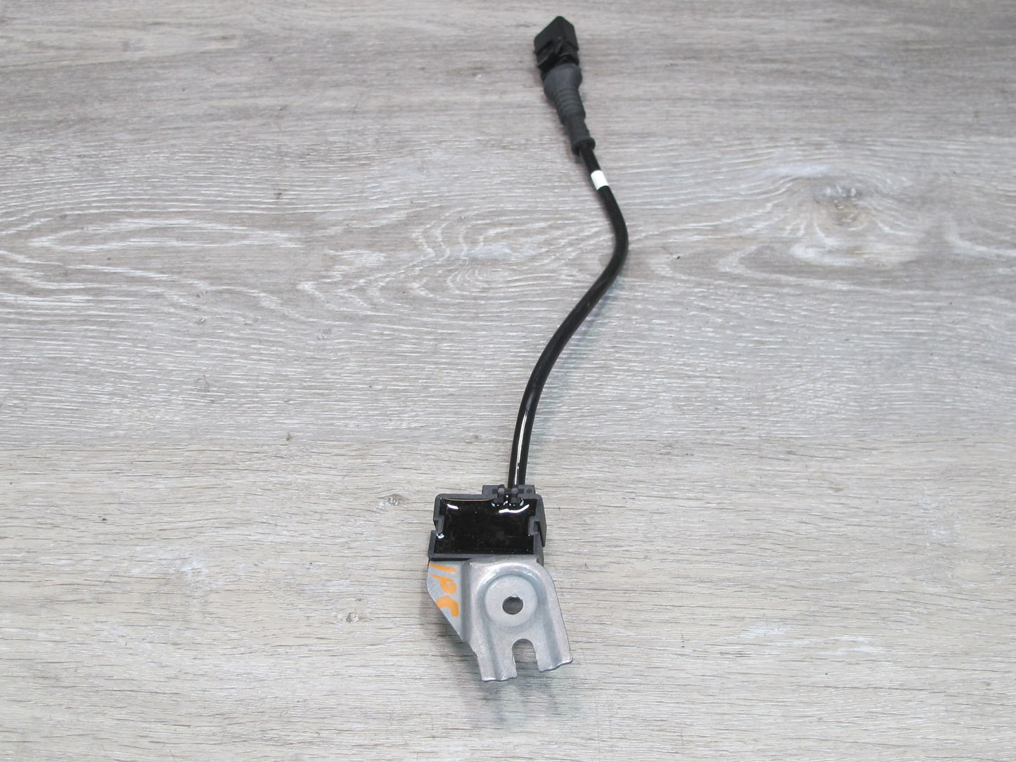 2008-2010 Porsche Cayenne 957 Acceleration Rear Sensor 7L0907673E