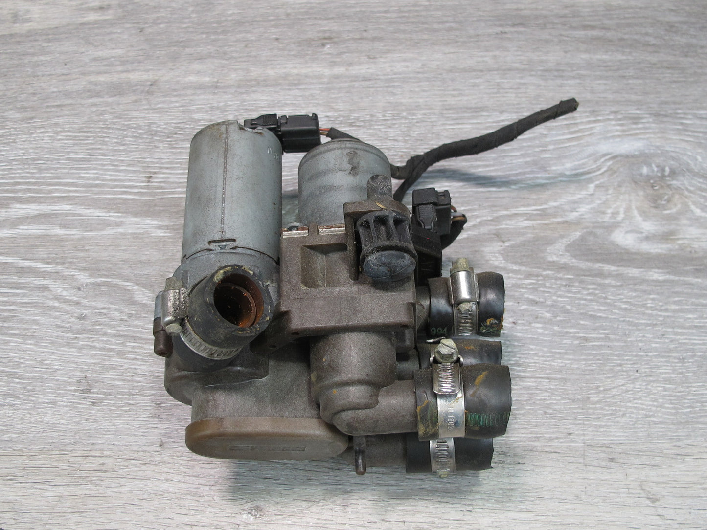 94-99 Mercedes W140 S-class Heater Control Water Valve 0018301484 OEM