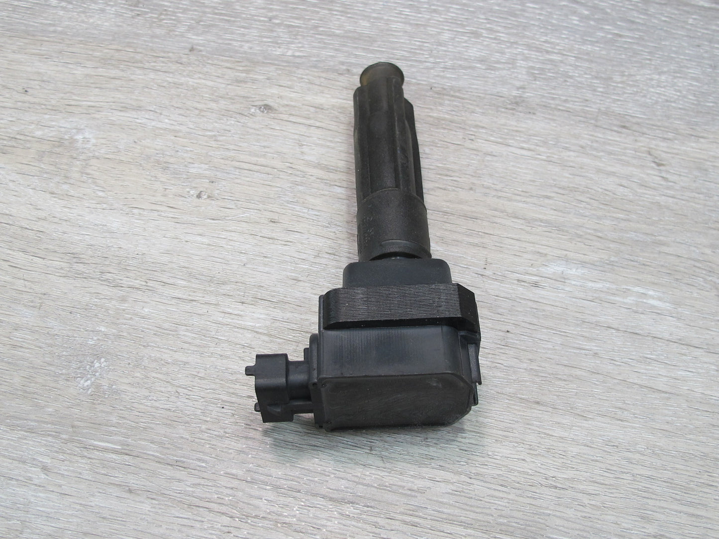 96-99 Mercedes W140 5.0L 119.980 M119 Engine Ignition Coil 0001587203 OEM