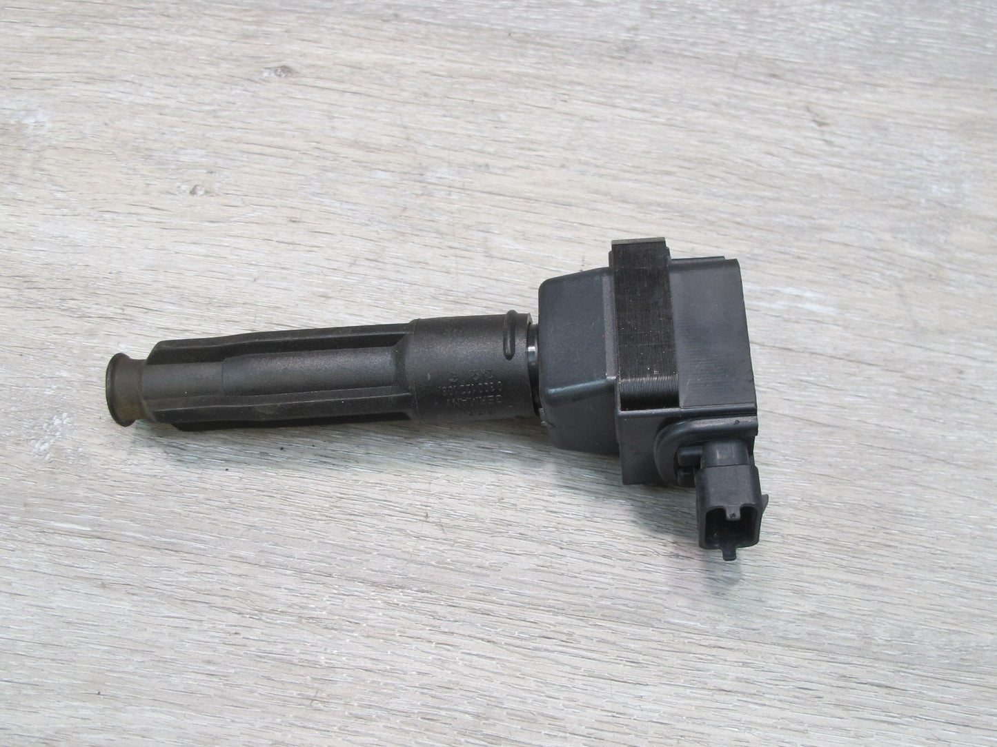 96-99 Mercedes W140 5.0L 119.980 M119 Engine Ignition Coil 0001587203 OEM