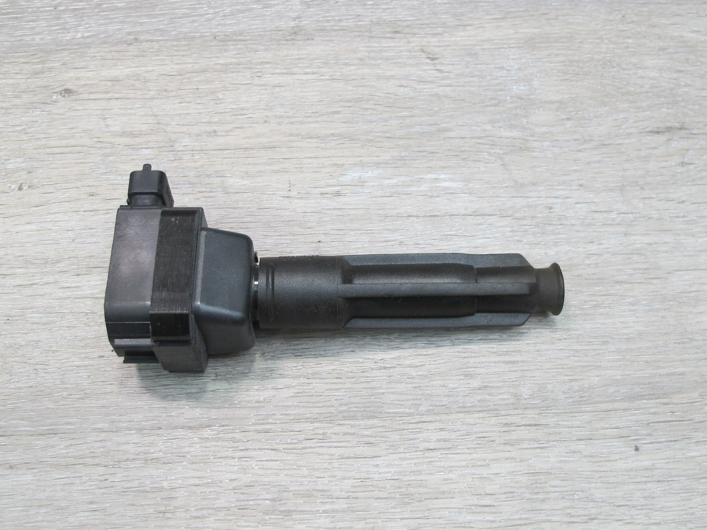 96-99 Mercedes W140 5.0L 119.980 M119 Engine Ignition Coil 0001587203 OEM