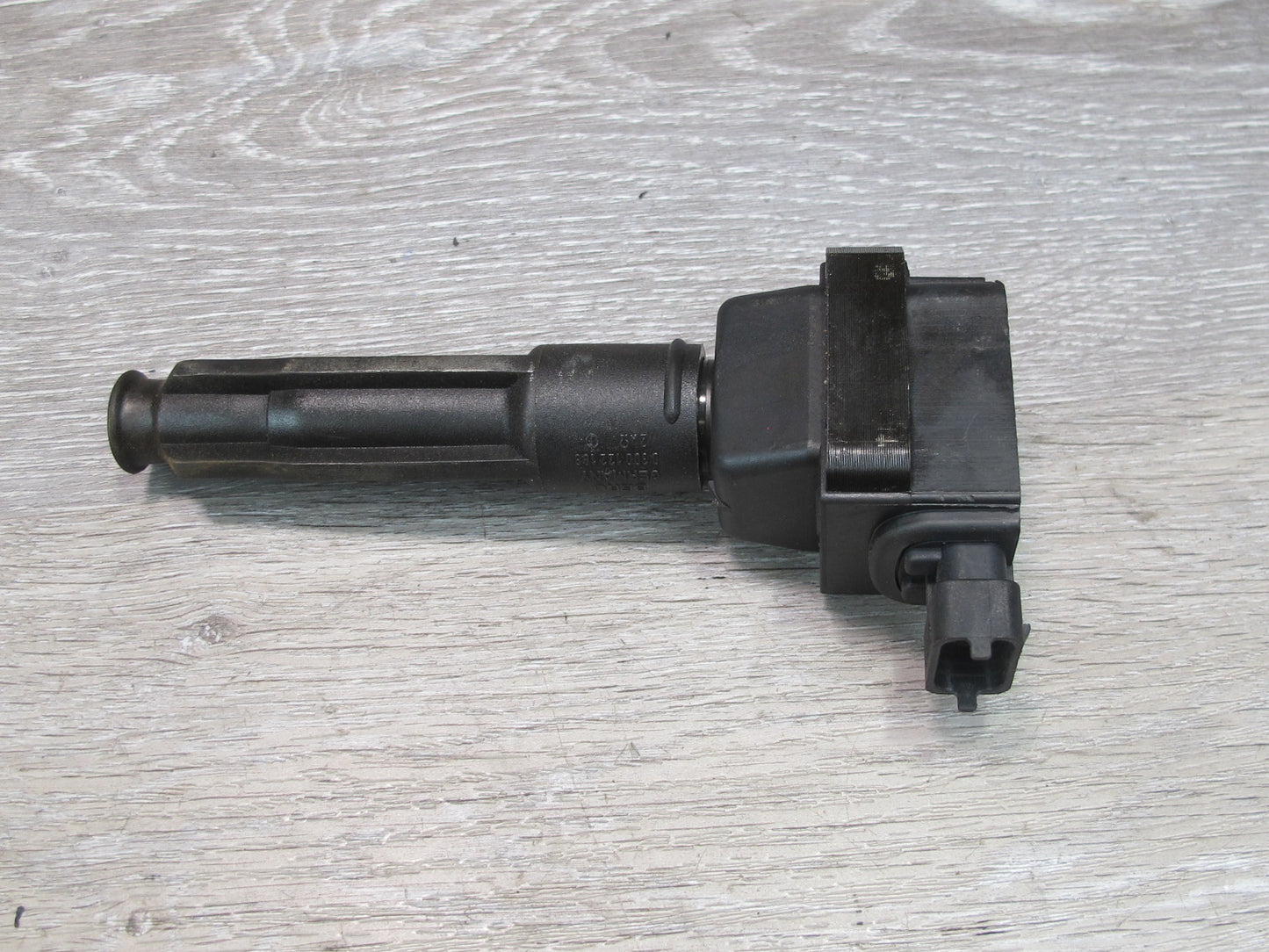 96-99 Mercedes W140 5.0L 119.980 M119 Engine Ignition Coil 0001587203 OEM
