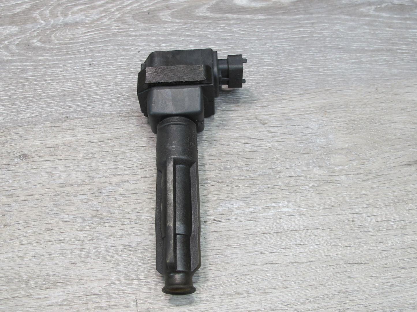 96-99 Mercedes W140 5.0L 119.980 M119 Engine Ignition Coil 0001587203 OEM