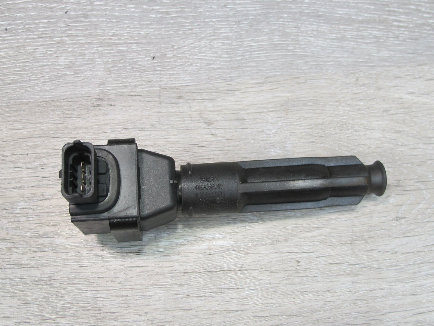 96-99 Mercedes W140 5.0L 119.980 M119 Engine Ignition Coil 0001587203 OEM